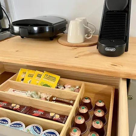 2 * Loutra Oraias Elenis