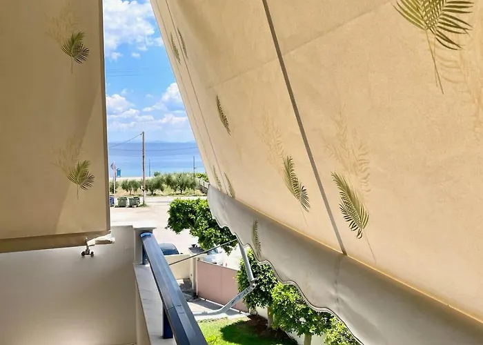 2 * Loutra Oraias Elenis